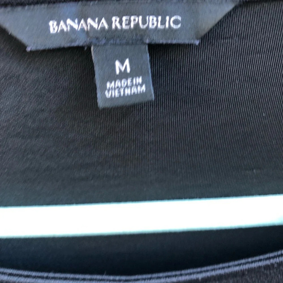 BANANA REPUBLIC BLACK RUFFLE SHORT SLEEVE BLOUSE - Picture 4 of 5